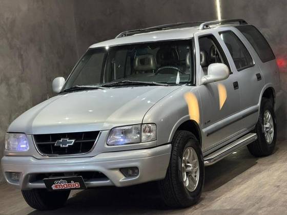 CHEVROLET BLAZER 2.2 MPFI DLX 4X2 8V GASOLINA 4P MANUAL CHEVROLET BLAZER 2.2 MPFI DLX 4X2 8V GASOLINA 4P MANUAL
